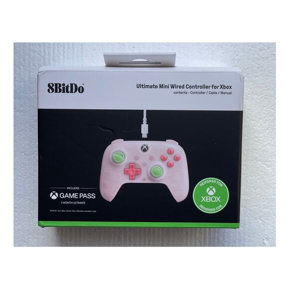 New Mini Xbox controller (wired) in Translucent Pink - Picture 4 of 6